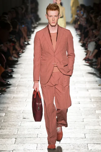 Look 73